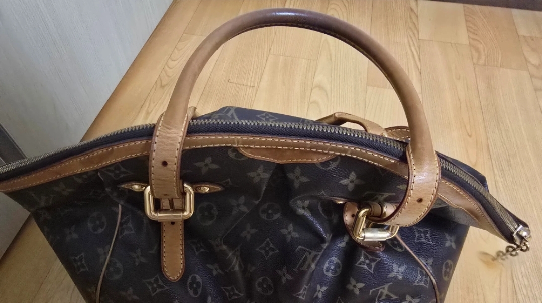 루이비통 가방 티볼리 정품 보증서있음